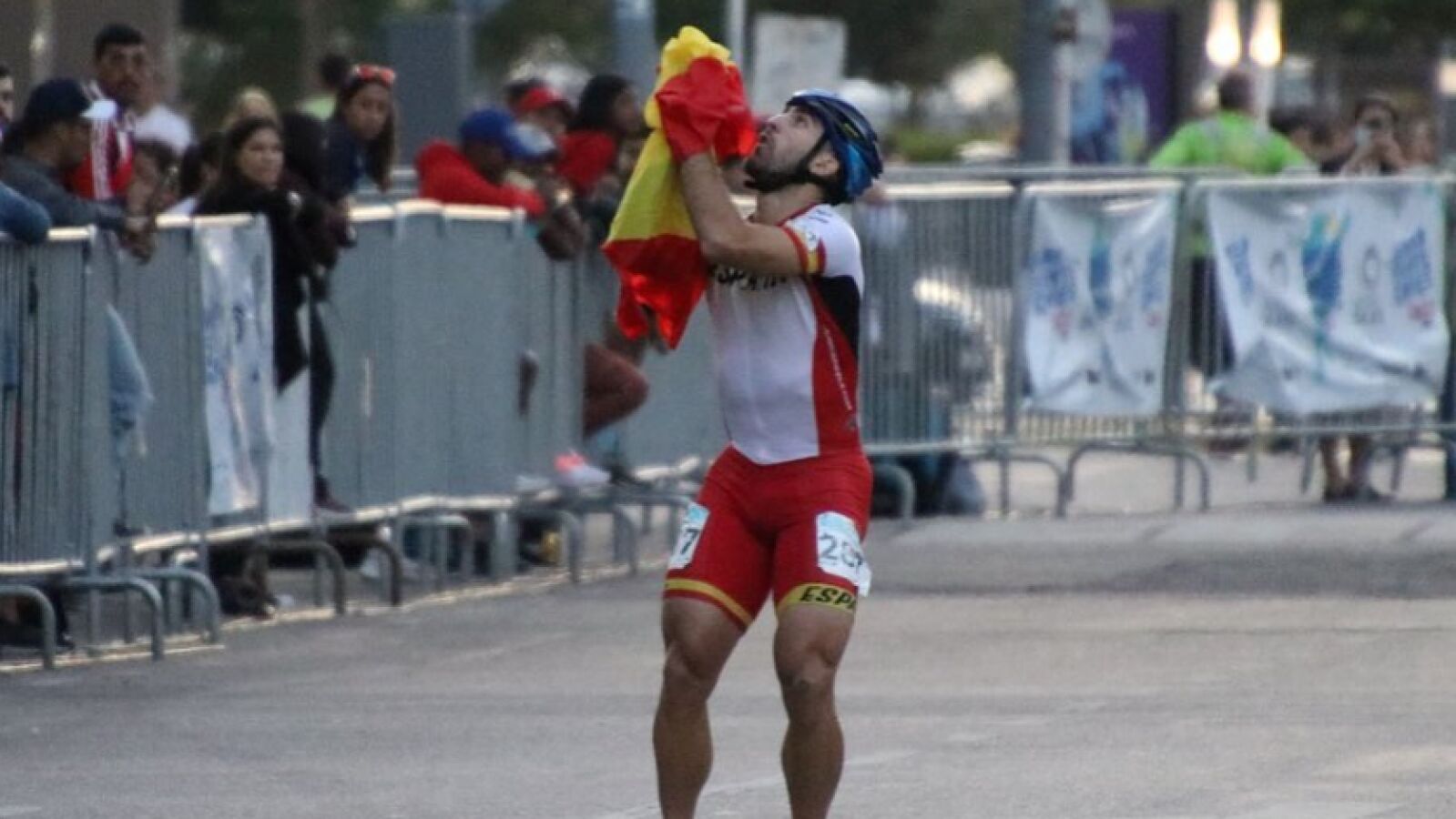 'Chevi' Guzmán, el rey de los patines: 