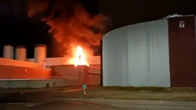 Incendio depuradora El Prat