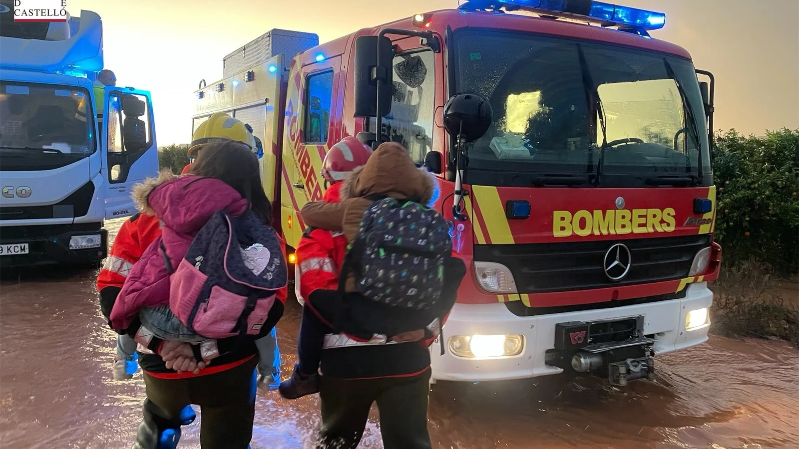 Imagen de archivo de un rescate por los bomberos de Castellón Imagen de archivo de un rescate por los bomberos de Castellón