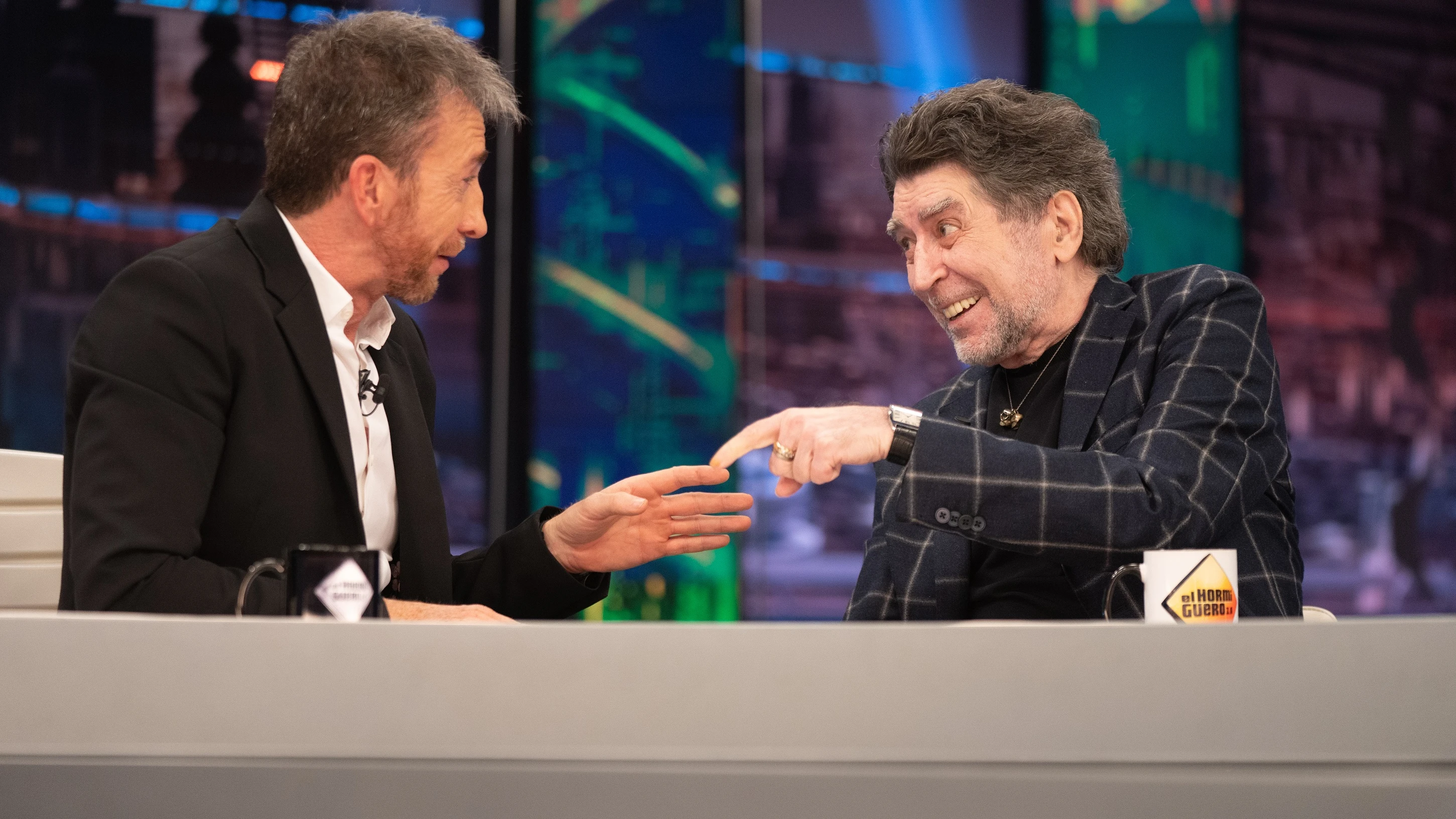El 'desnudo' de Joaqu&iacute;n Sabina en el documental 'Sinti&eacute;ndolo mucho': "Ense&ntilde;o el alma" 