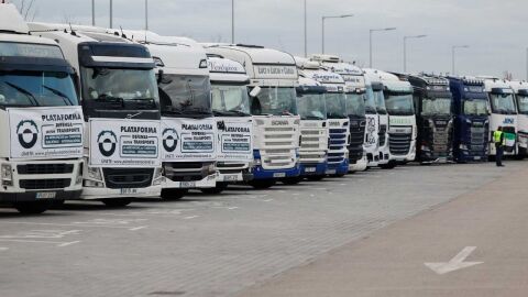 Ha comenzado el paro en el transporte de mercanc&iacute;as por carretera