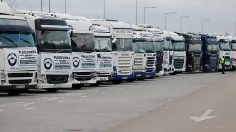 Ha comenzado el paro en el transporte de mercancías por carretera Ha comenzado el paro en el transporte de mercancías por carretera