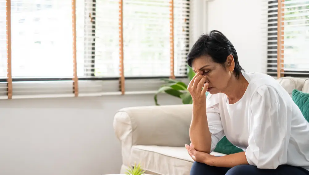 Mujer deprimida y estresada