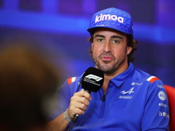 Fernando Alonso, en la rueda de prensa de la FIA en Yas Marina