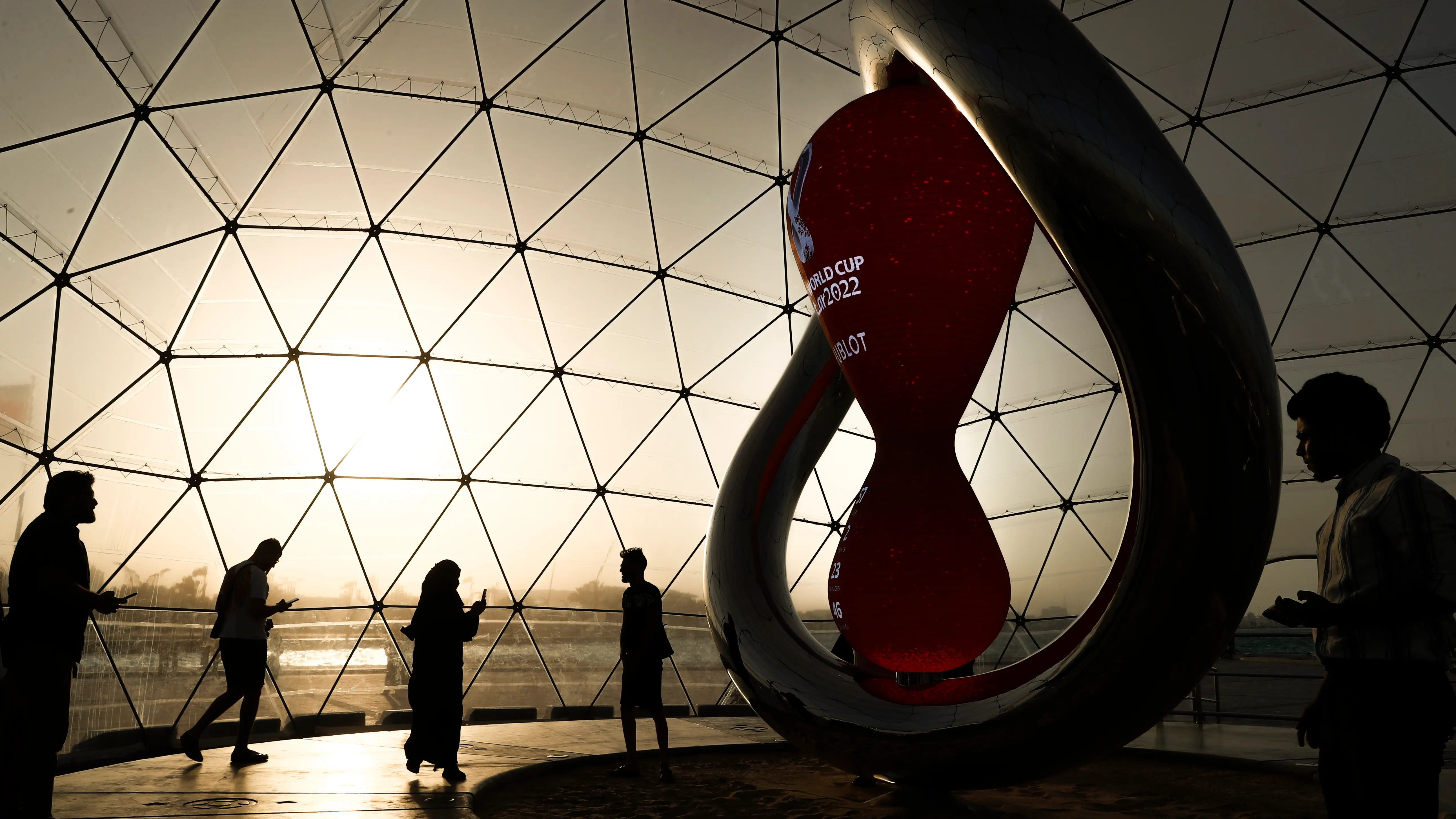Ecultura instalada en el Muelle de Pescadores de La Corniche, en Doha Ecultura instalada en el Muelle de Pescadores de La Corniche, en Doha