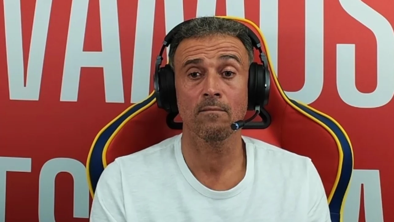Luis Enrique, en su canal de Twitch Luis Enrique, en su canal de Twitch