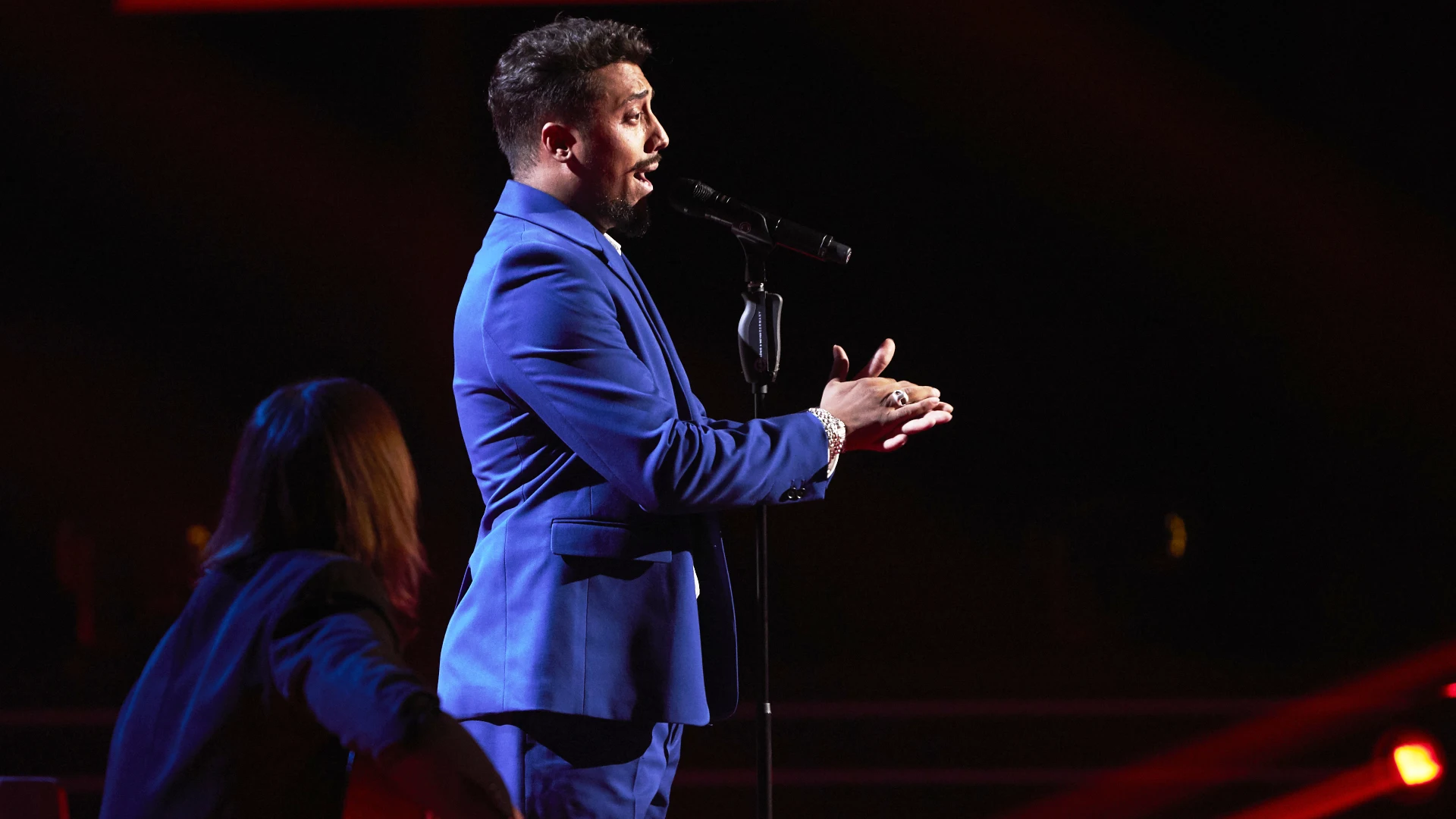 El inigualable arte de Juan Motos al cantar ‘Bulerías de la perla’ de Camarón en ‘La Voz’ El inigualable arte de Juan Motos al cantar ‘Bulerías de la perla’ de Camarón en ‘La Voz’
