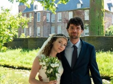 Ece Y&uuml;ksel, Inci en &lsquo;Secretos de familia&rsquo;, se ha casado: &iexcl;As&iacute; fue su espectacular boda!