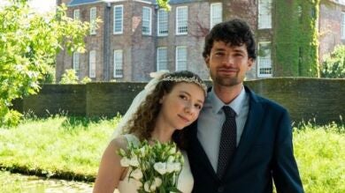 Ece Yüksel, Inci en ‘Secretos de familia’, se ha casado: ¡Así fue su espectacular boda!