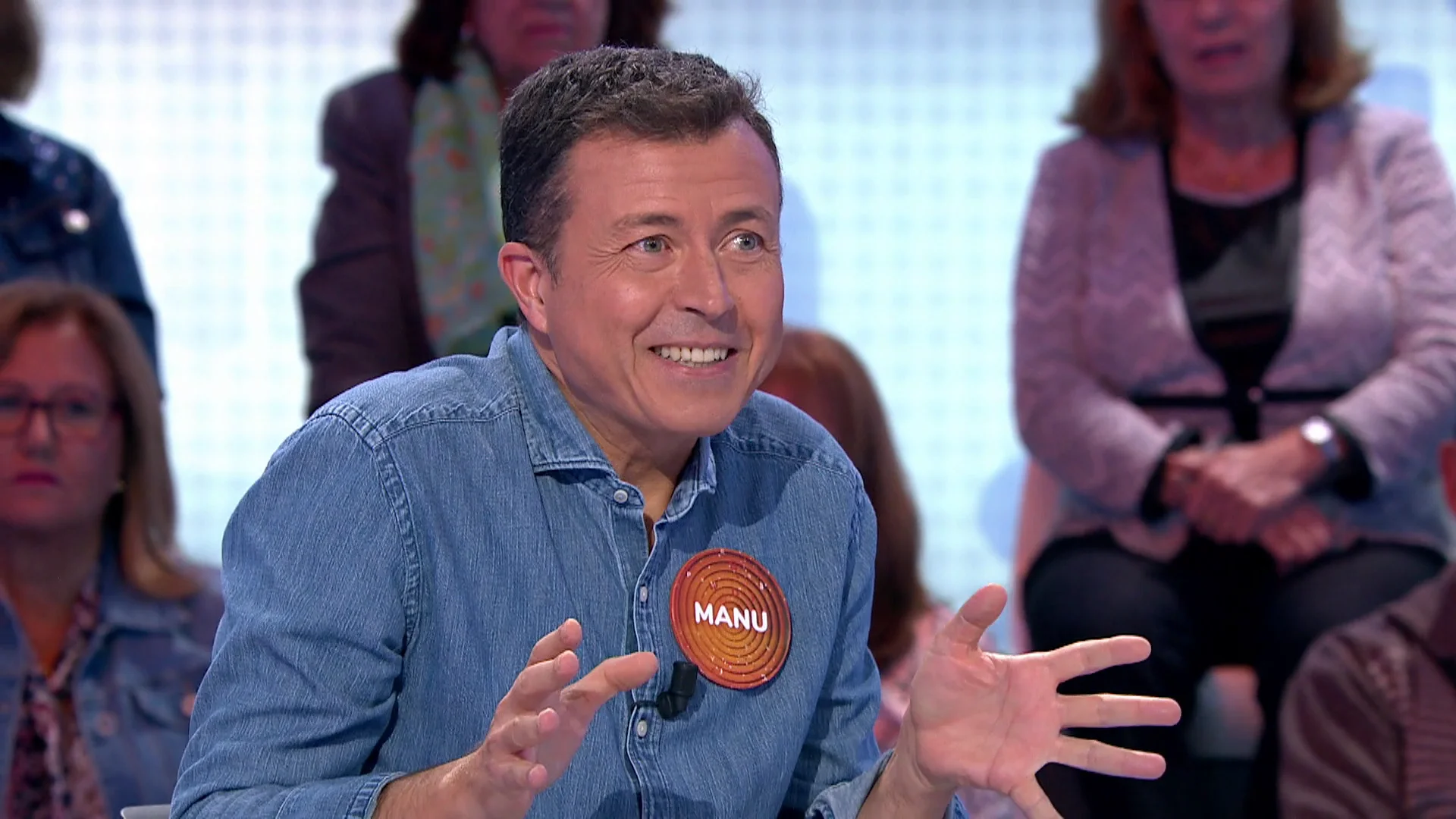 Manu S&aacute;nchez sorprende con su horario de trabajo: &ldquo;&iexcl;Qu&eacute; cara de susto pon&eacute;is!&rdquo;