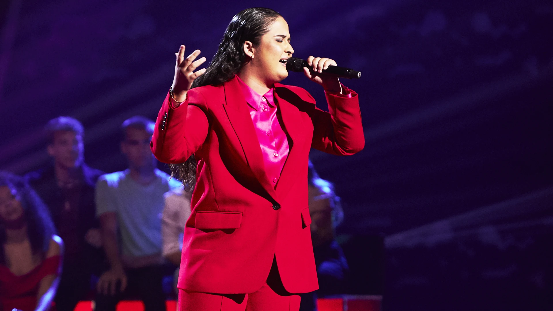 Salma Díaz despierta un sinfín de emociones la cantar por Manuel Carrasco en ‘La Voz’ Salma Díaz despierta un sinfín de emociones la cantar por Manuel Carrasco en ‘La Voz’