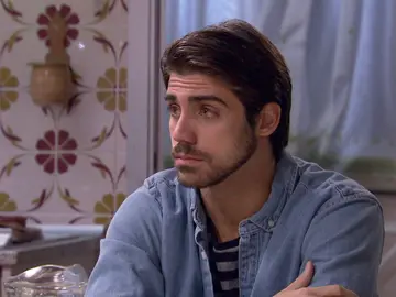 Ciriaco acepta la propuesta de Manolita: dejará el Asturiano para trabajar en el Supermercado Sanabria Ciriaco acepta la propuesta de Manolita: dejará el Asturiano para trabajar en el Supermercado Sanabria