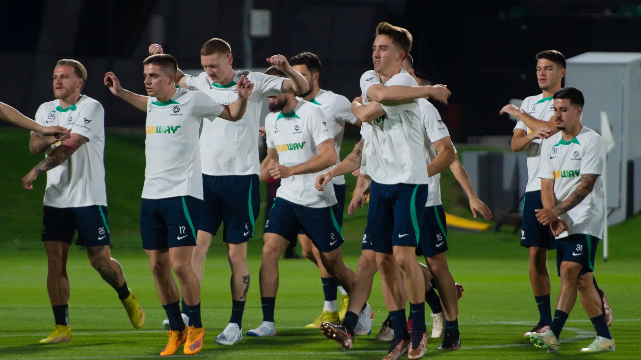 Los jugadores de Australia se ejercitan en su concentración en Doha Los jugadores de Australia se ejercitan en su concentración en Doha