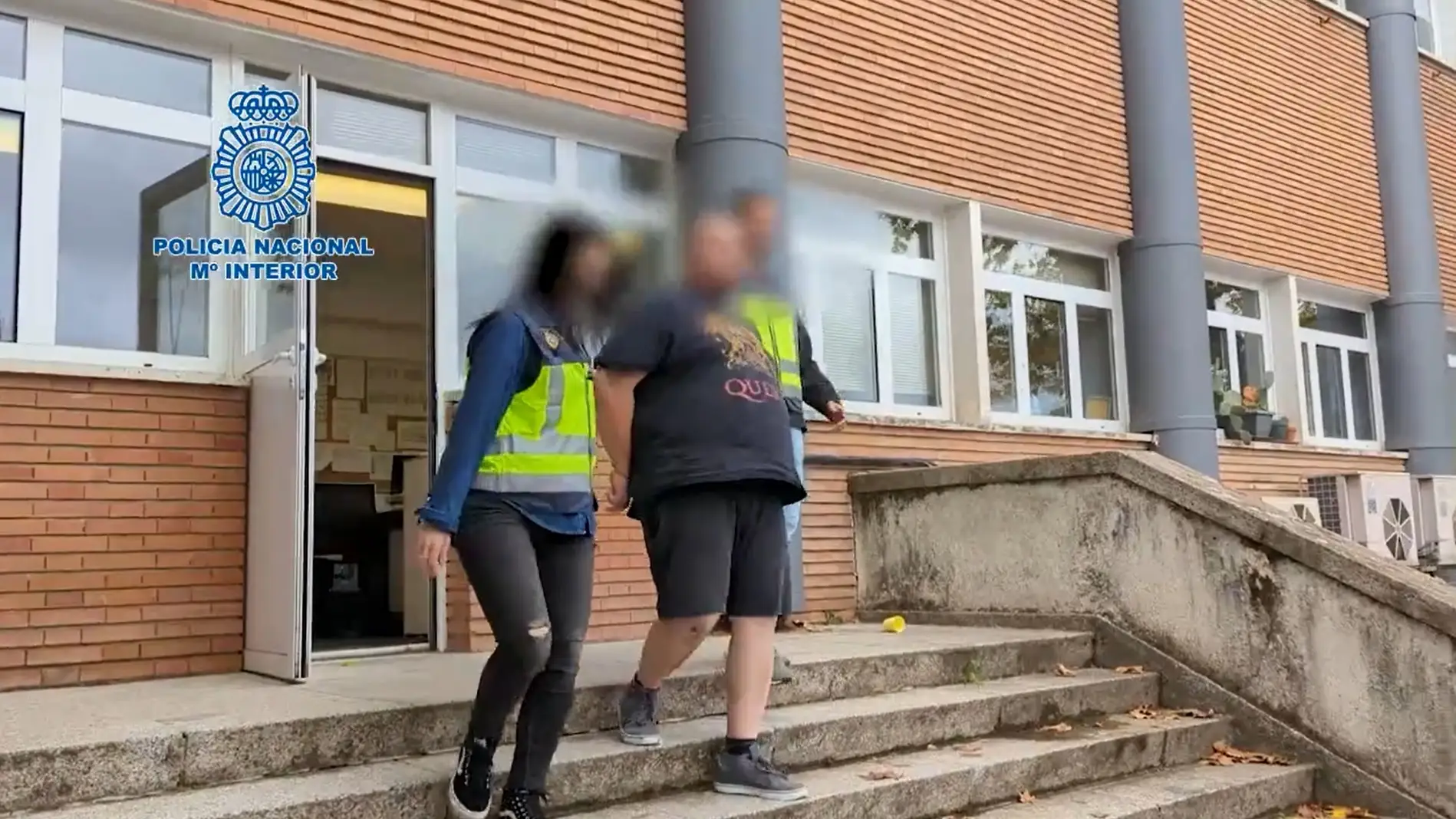 Momento en el que la Polic&iacute;a Nacional detiene al fugitivo alem&aacute;n