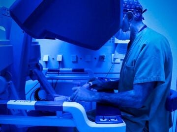 Operación con éxito por un robot en el Hospital La Fe de Valencia