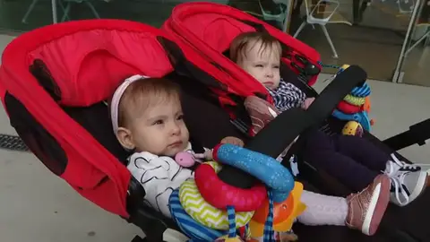 La historia de Ian y Laia, dos mellizos nacidos con 9 días de diferencia en Barcelona La historia de Ian y Laia, dos mellizos nacidos con 9 días de diferencia en Barcelona