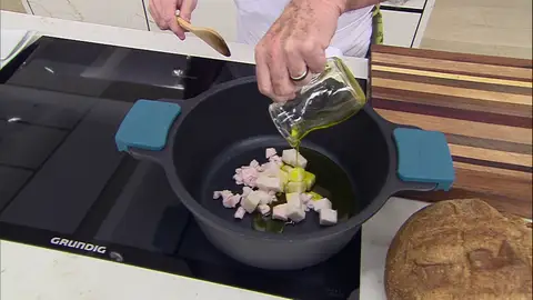 Fundir el tocino blanco Fundir el tocino blanco