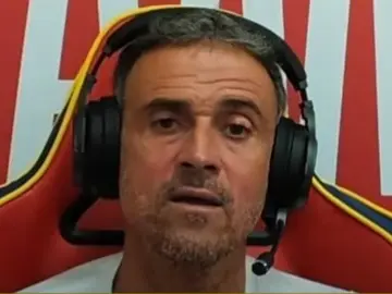 Luis Enrique en su tercer stream en Qatar Luis Enrique en su tercer stream en Qatar