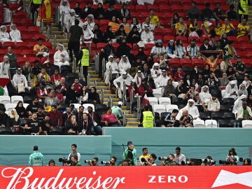 Las gradas del Qatar - Ecuador al descanso en el partido inaugural