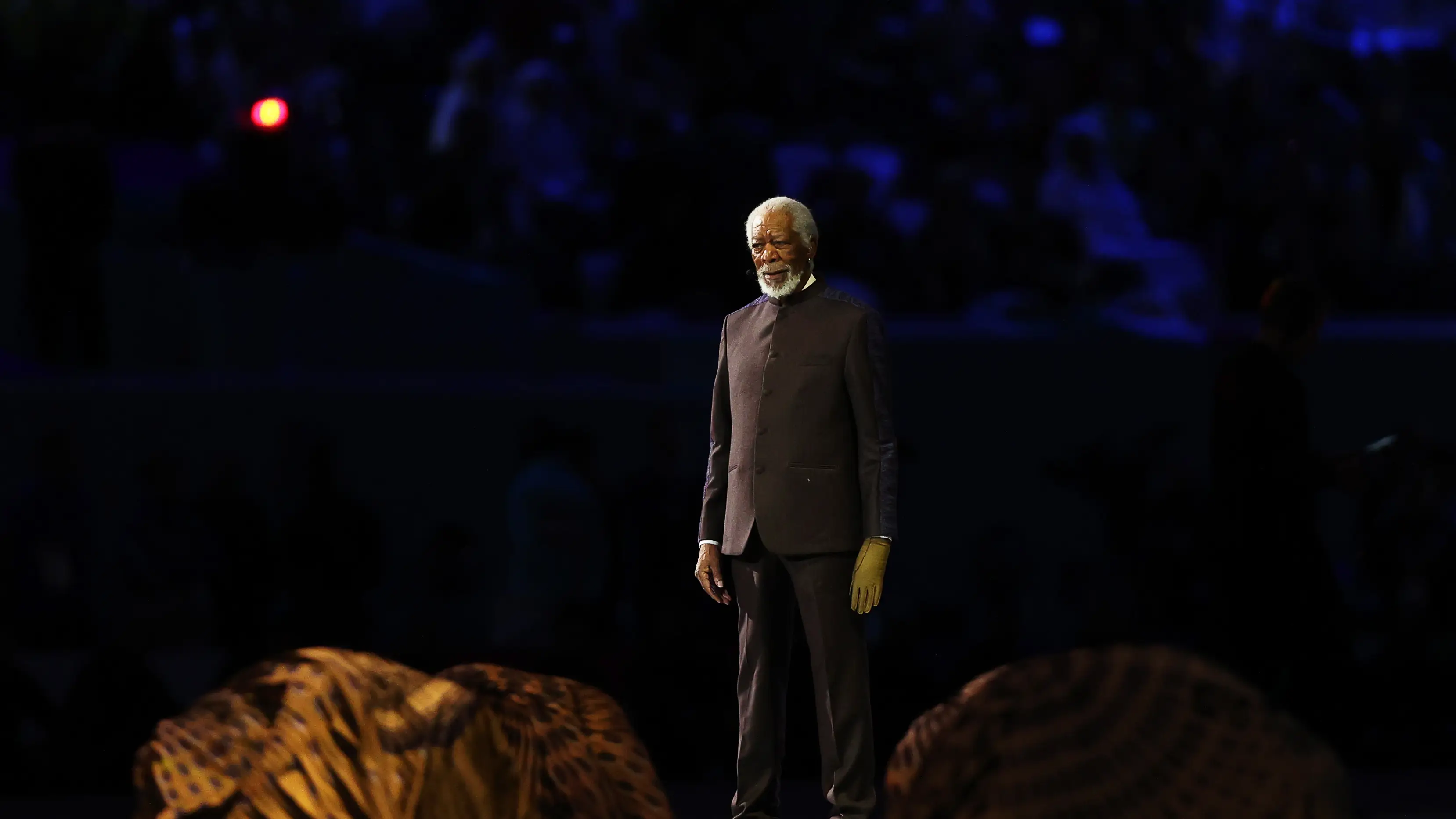 Morgan Freeman inaugura el Mundial de Qatar