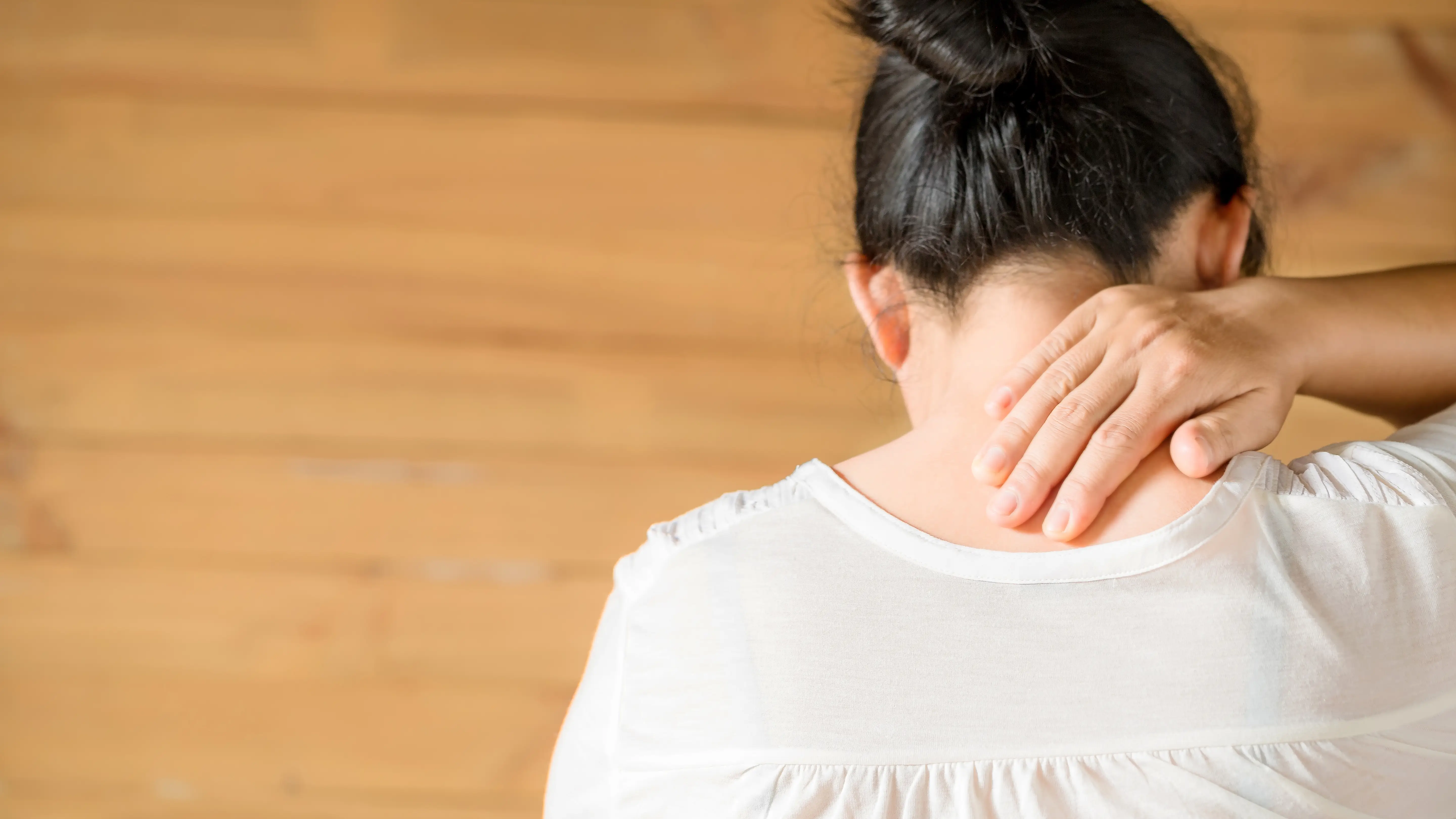 Una mujer con dolor 
