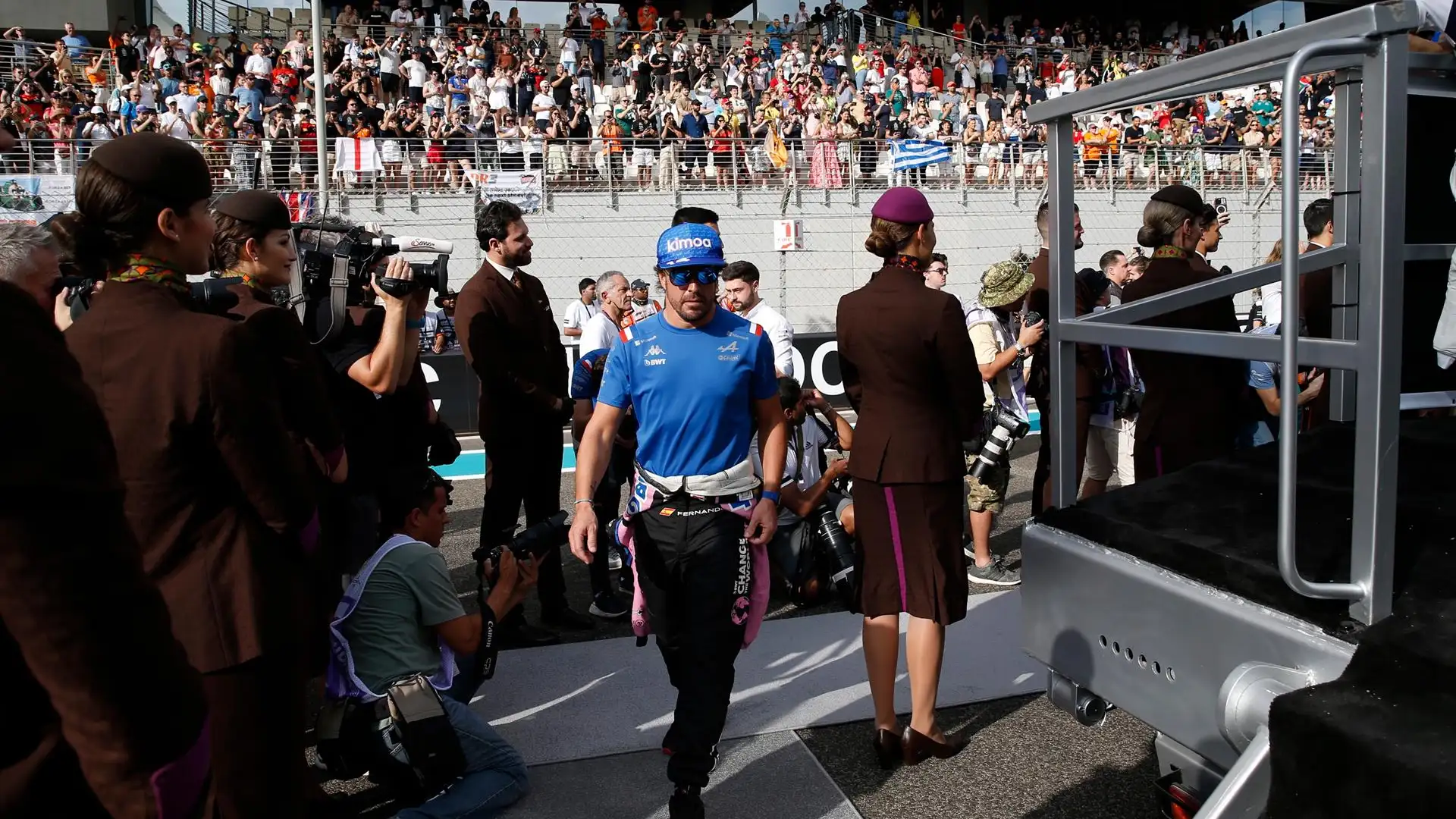 Fernando Alonso en el Gran Premio de Abu Dhabi Fernando Alonso en el Gran Premio de Abu Dhabi