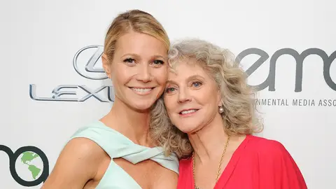 Gwyneth Paltrow y su madre Blythe Danner Gwyneth Paltrow y su madre Blythe Danner