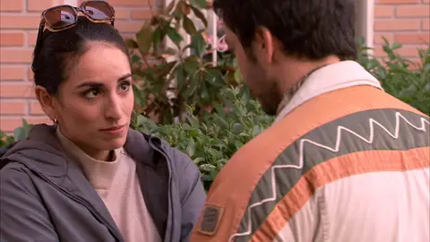 Carballo se llena de dudas tras pasar la noche con Jorge: “No sé qué siento por ti” Carballo se llena de dudas tras pasar la noche con Jorge: “No sé qué siento por ti”