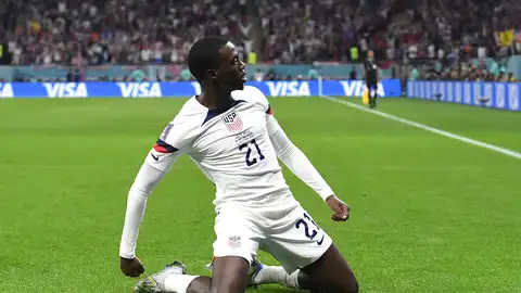 Tim Weah en el gol contra Gales Tim Weah en el gol contra Gales