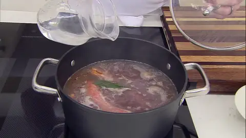 Corta el hervor en dos ocasiones Corta el hervor en dos ocasiones