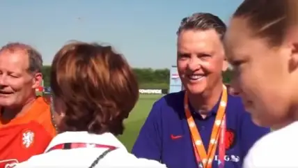 La propuesta sexual de Van Gaal a su mujer La propuesta sexual de Van Gaal a su mujer