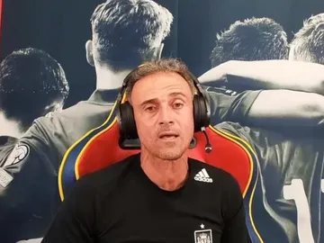Luis Enrique, en su canal de Twitch Luis Enrique, en su canal de Twitch