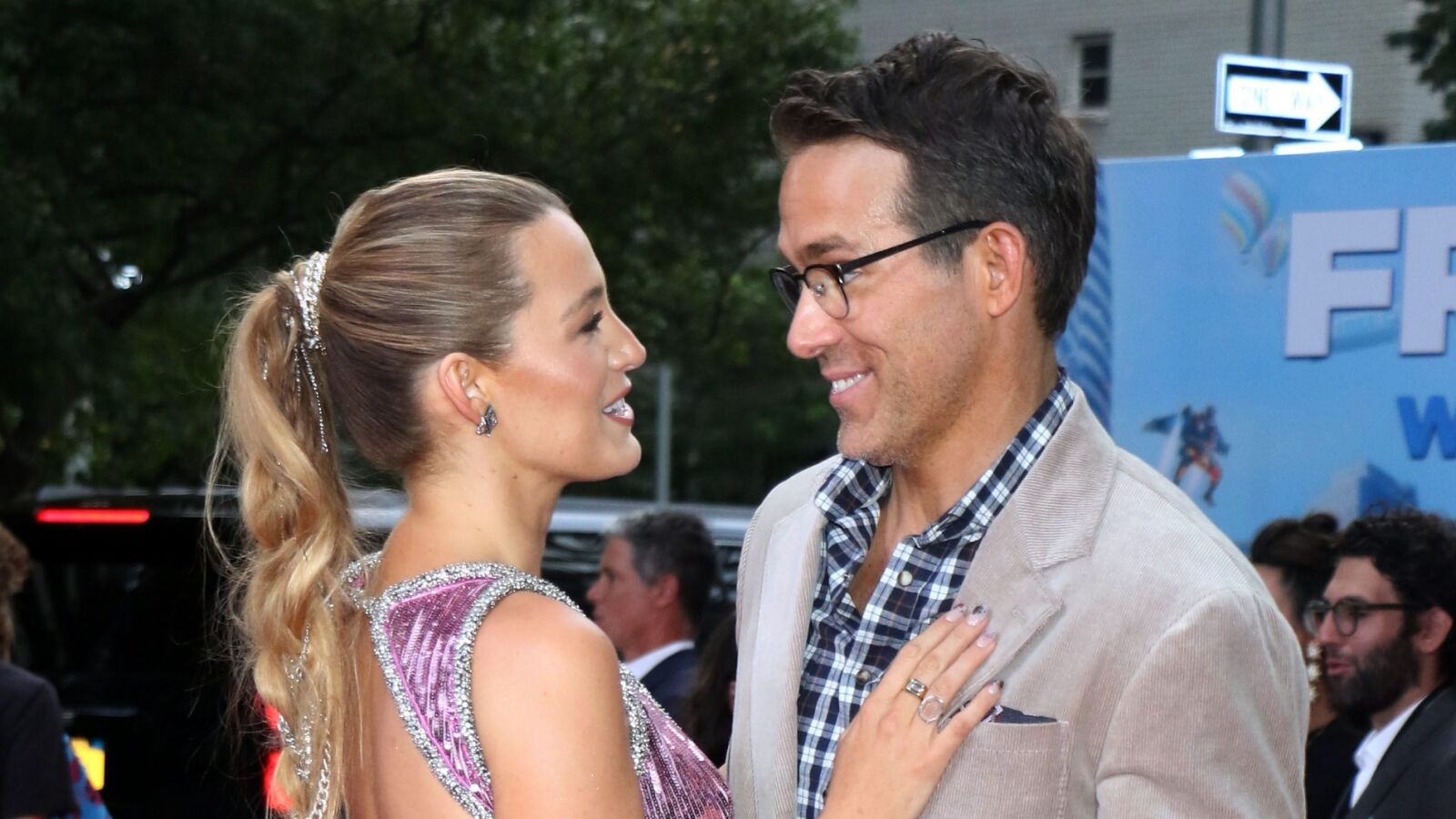 Blake Lively publica una foto sin tripita de embarazada dejando caer que ya ha dado a luz a su bebé número 4