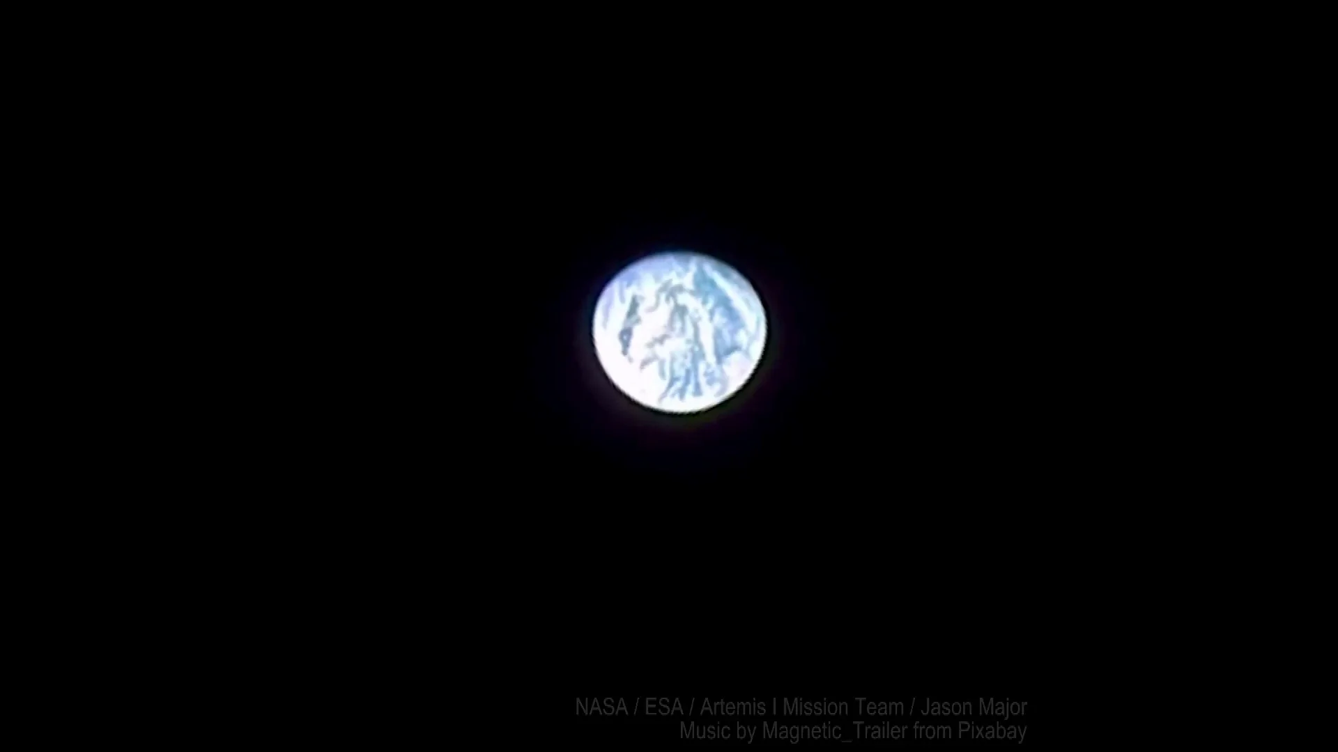 Así 'amanece' la Tierra viéndose desde la Luna Así 'amanece' la Tierra viéndose desde la Luna