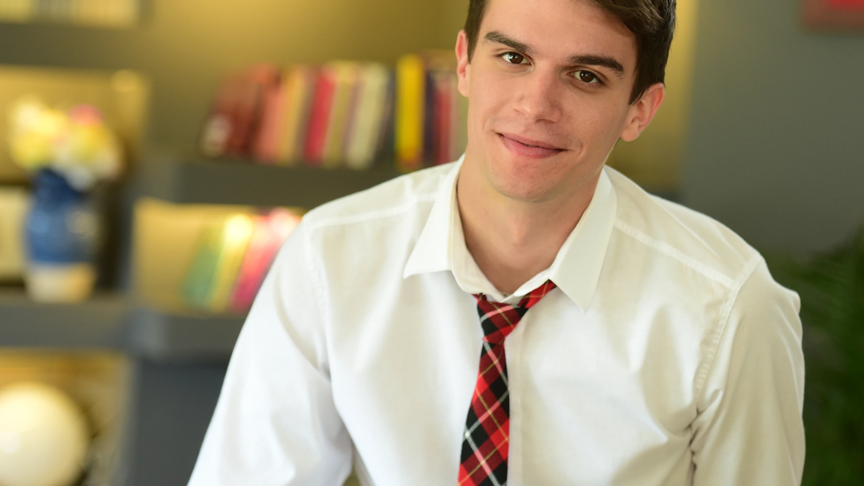 Descubrimos a Kaan, el hijo ilegitimo de Akif, que llega dispuesto a revolucionar la vida de los Atakul