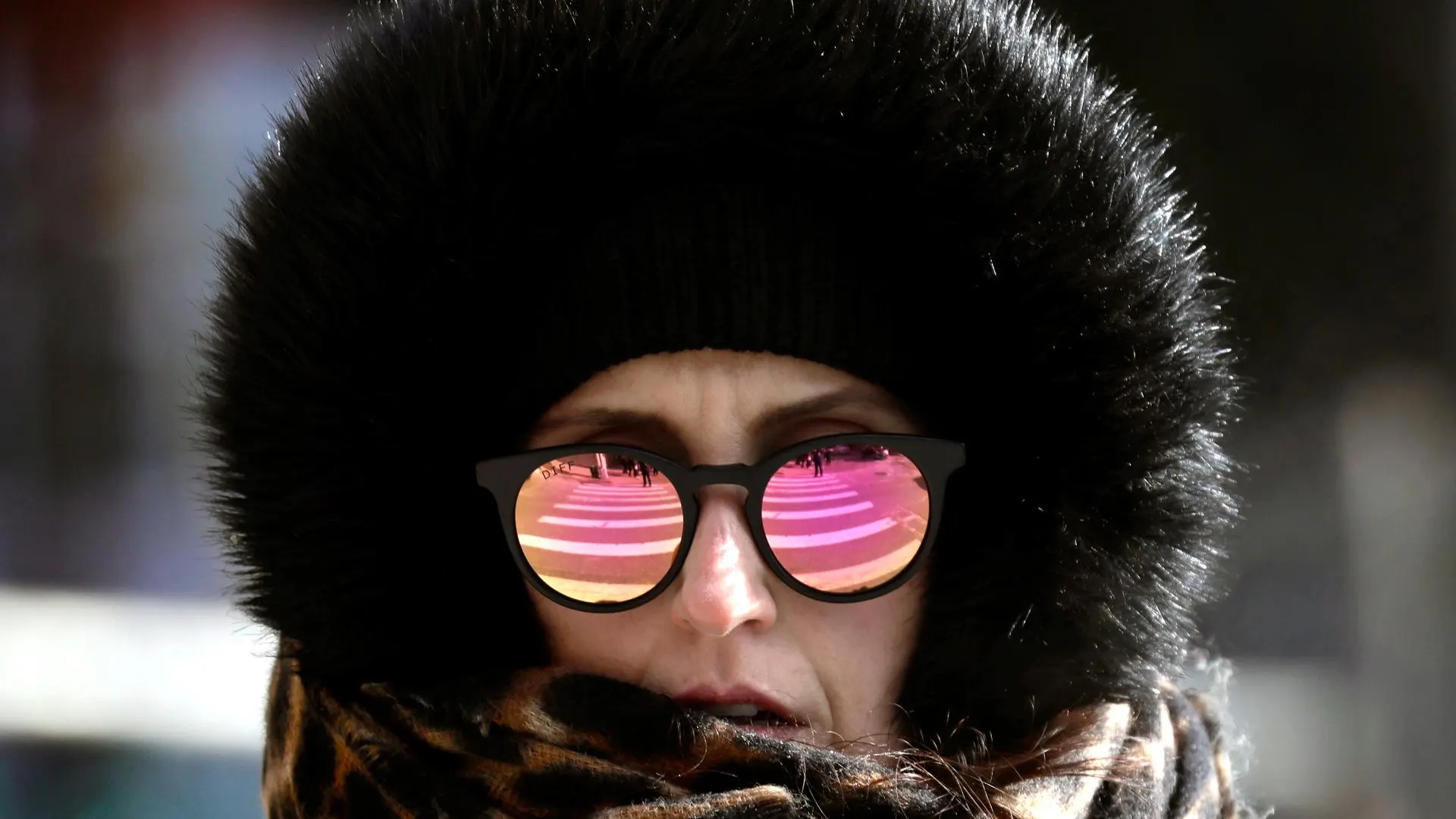 Mujer con un abrigo polar