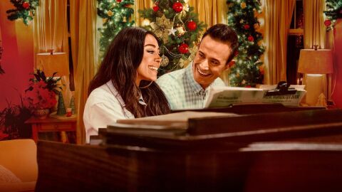 'Navidad contigo', con Freddie Prinze Jr. y Aimee Garcia