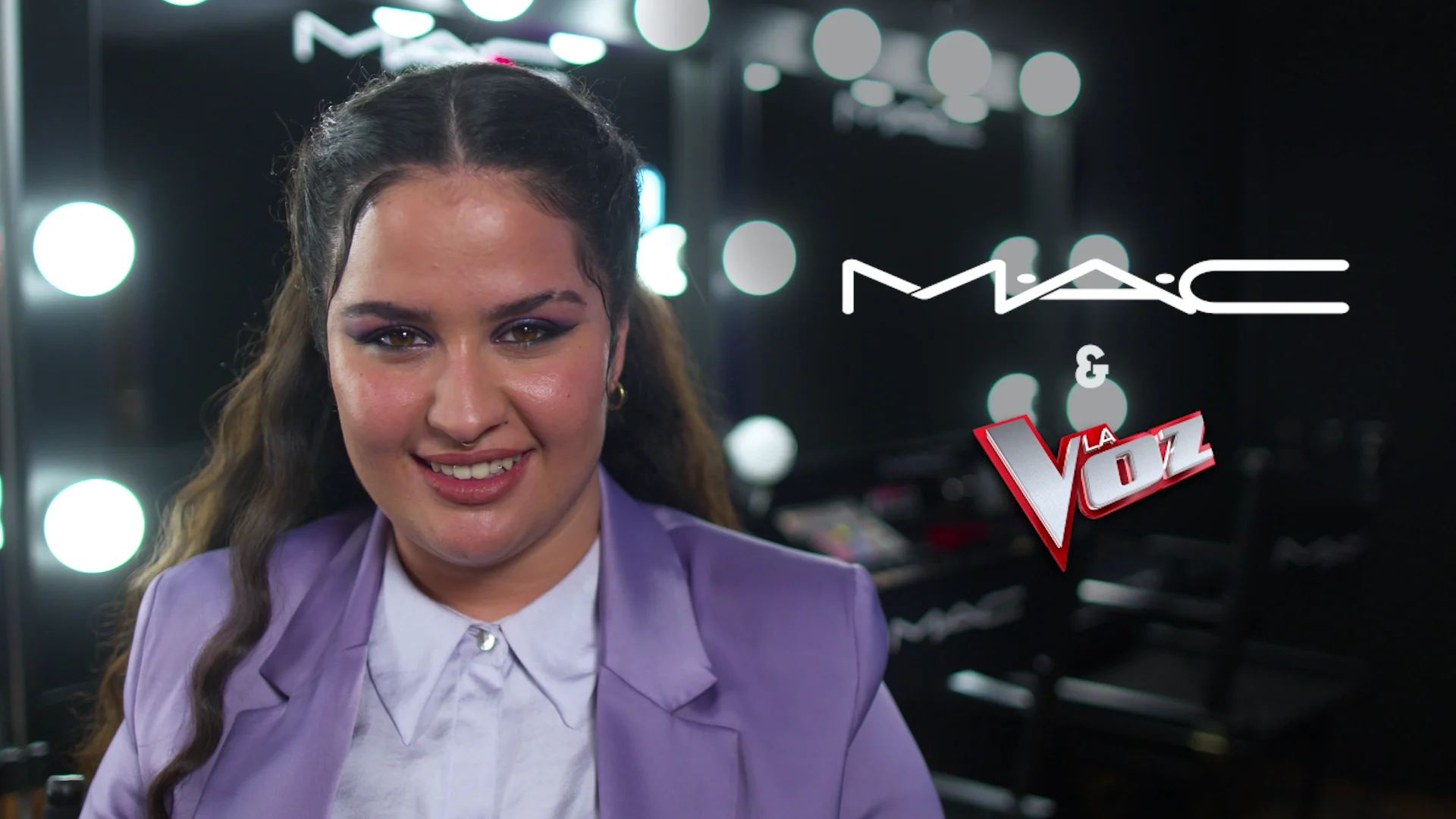 Maquillaje MAC de Salma D&iacute;az en 'La Voz'