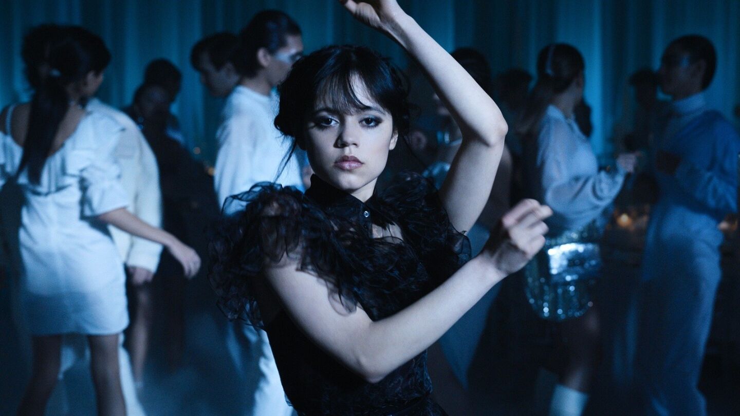 El baile de Jenna Ortega en 'Mi&eacute;rcoles'