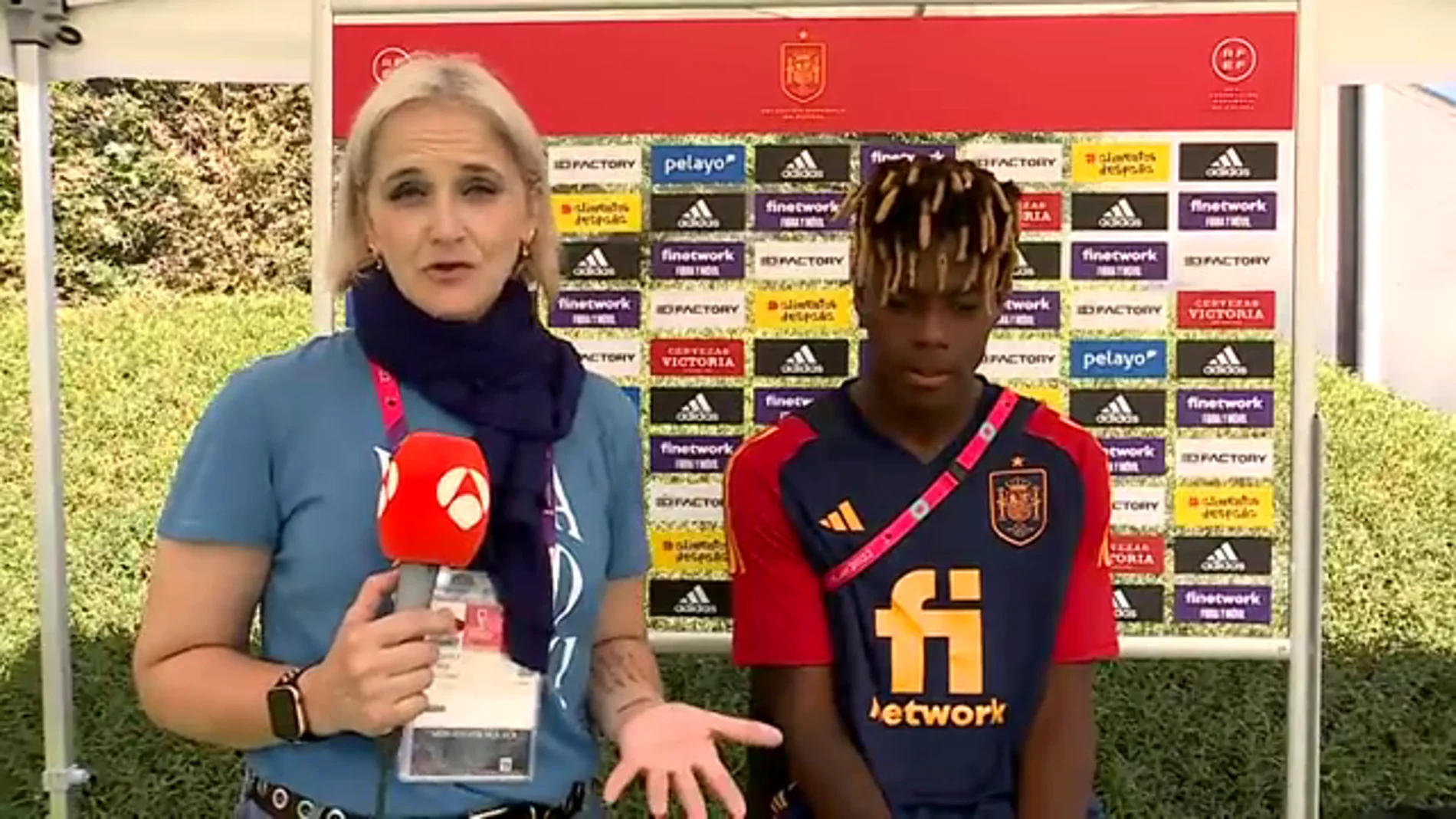 Antena 3 Deportes entrevista a Nico Williams: "Si mi madre tiene que elegir entre Ghana y España..."