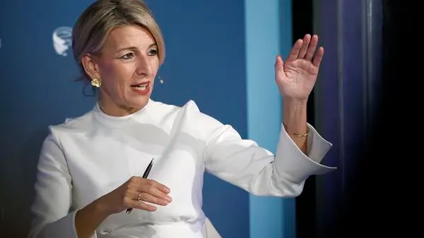 La ministra Yolanda Díaz en desacuerdo con José Luis Escrivá sobre las pensiones La ministra Yolanda Díaz en desacuerdo con José Luis Escrivá sobre las pensiones
