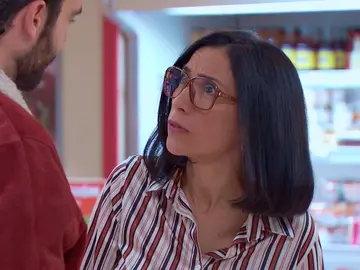 Manolita se encara con Samuel y recibe una advertencia sobre Nieves: “Espero que algún día se te caiga la venda” Manolita se encara con Samuel y recibe una advertencia sobre Nieves: “Espero que algún día se te caiga la venda”