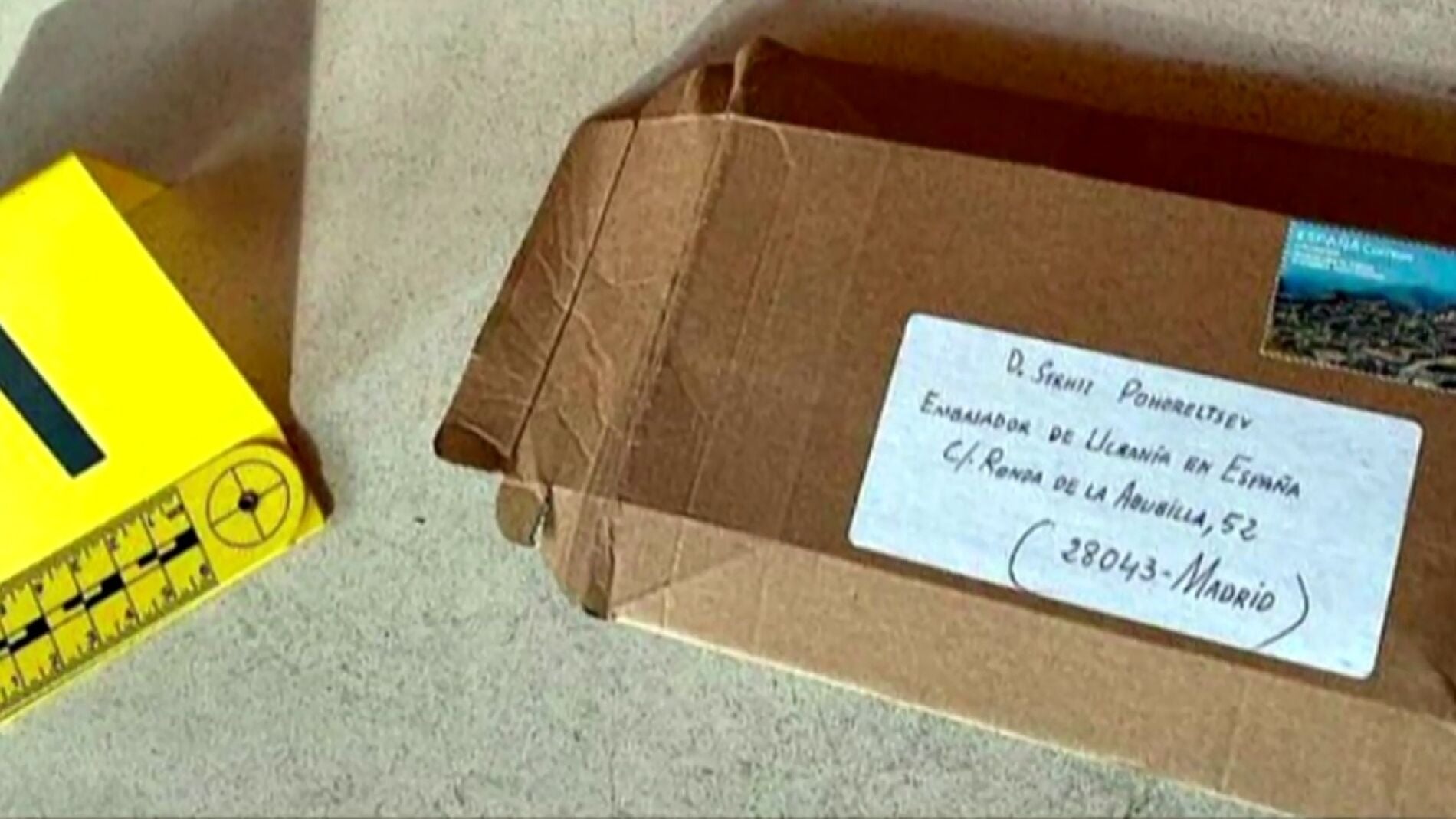 El sobre no detonado: clave para averiguar quién ha enviado las cartas