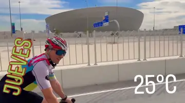 El mensaje de Luis Enrique en bici por Doha El mensaje de Luis Enrique en bici por Doha