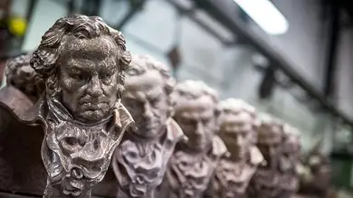 PREMIOS GOYA  Todo lo que debes saber sobre los cabezones de los premios  Goya: material, peso y precio
