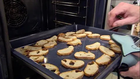 Tuesta el pan en el horno Tuesta el pan en el horno