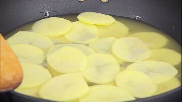 Fríe las patatas en la grasa de pato