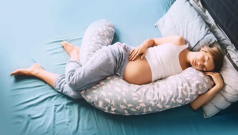 Por qué las embarazadas deben dormir sobre el lado izquierdo?