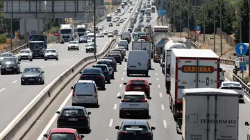 Tráfico en la A-4 en Madrid, durante una operación salida de agosto Tráfico en la A-4 en Madrid, durante una operación salida de agosto