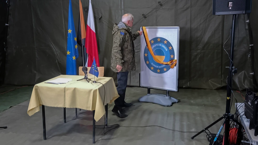 Josep Borrell durante la inauguraci&oacute;n de este viernes en la base polaca de Brzeg de la misi&oacute;n europea de entrenamiento a soldados ucranianos